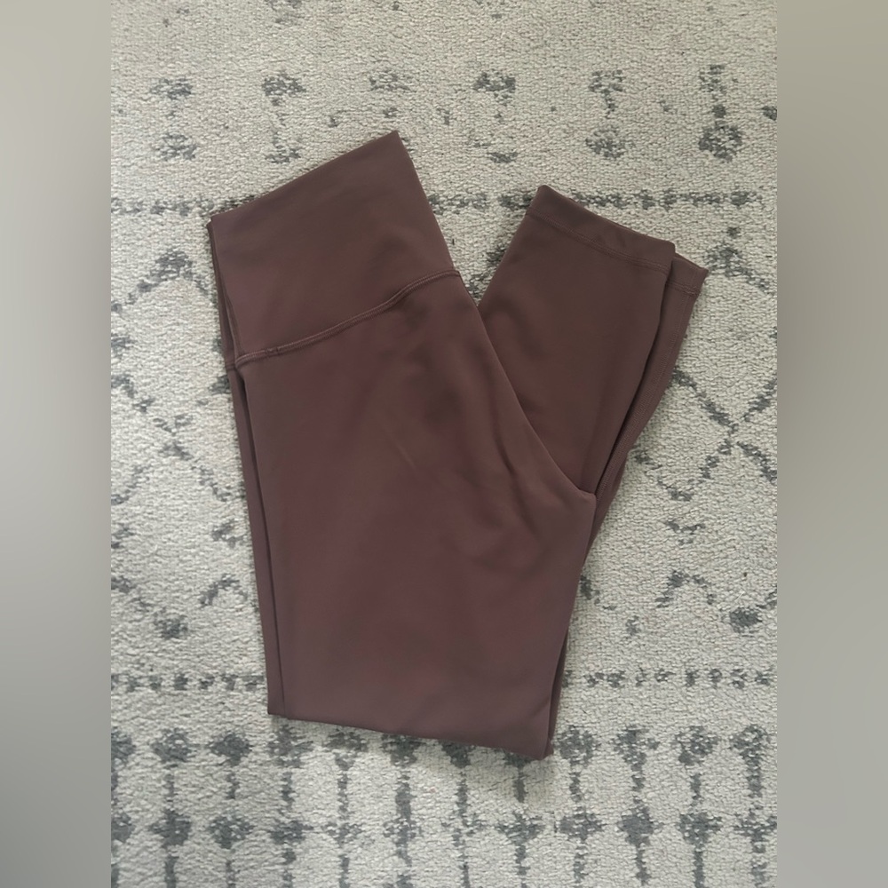 Lululemon Like-New w/out Tags 23” Leggings